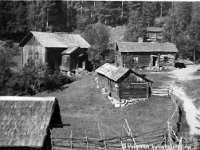 Huokola  Vanhan Huokolan torpan pihapiiri rakennuksineen