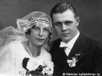 Image6  Siiri Dagmar Tähtinen (myöhemmin Mäki ja Martikainen, 12.9.1907 - 1999?) ja Onni Armas Mäki (4.8.1910 - 22.11.1941